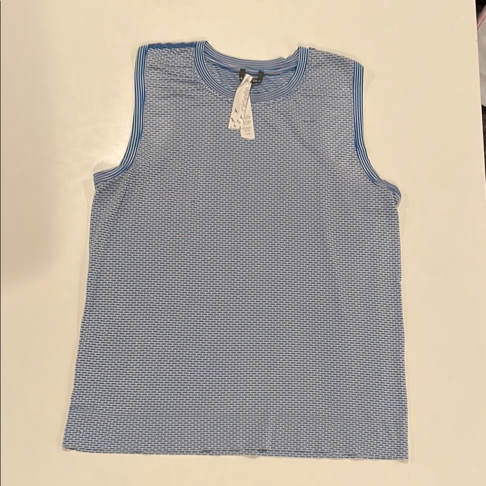 Oiselle lightweight running tank